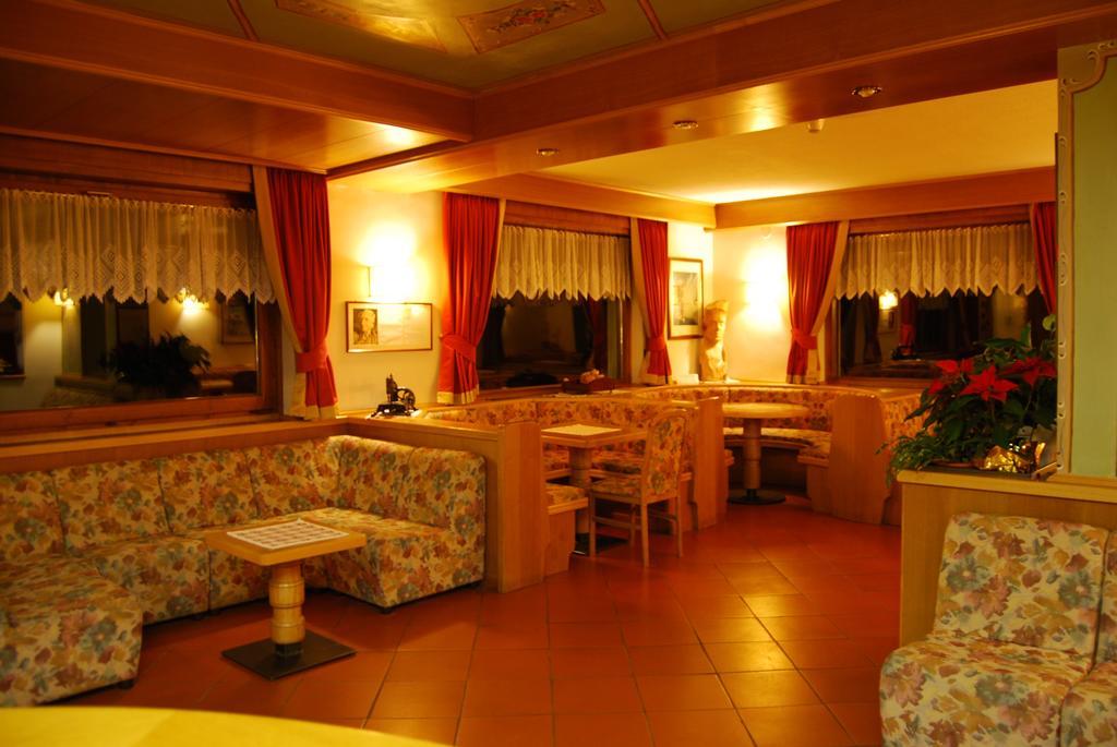 Albergo Villa Cristina Folgaria Exterior photo